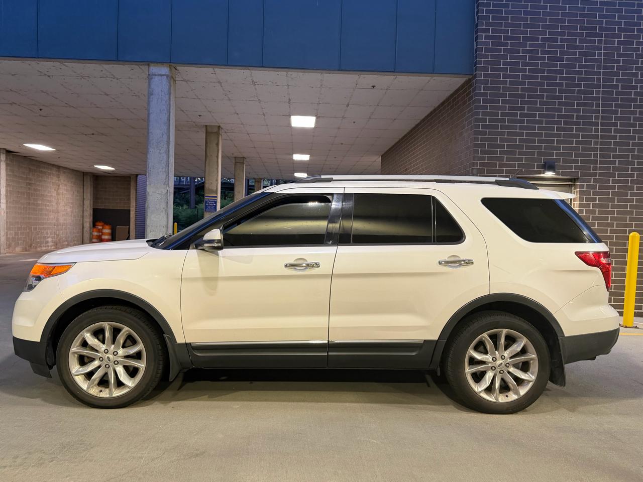 Ford Explorer Limited 4WD 2013