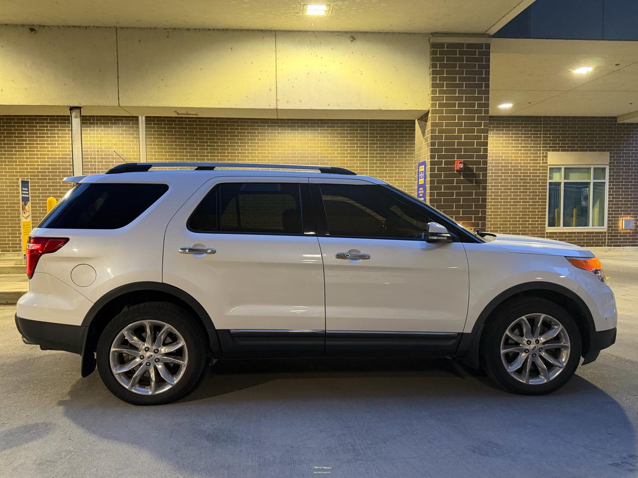 Ford Explorer Limited 4WD 2013
