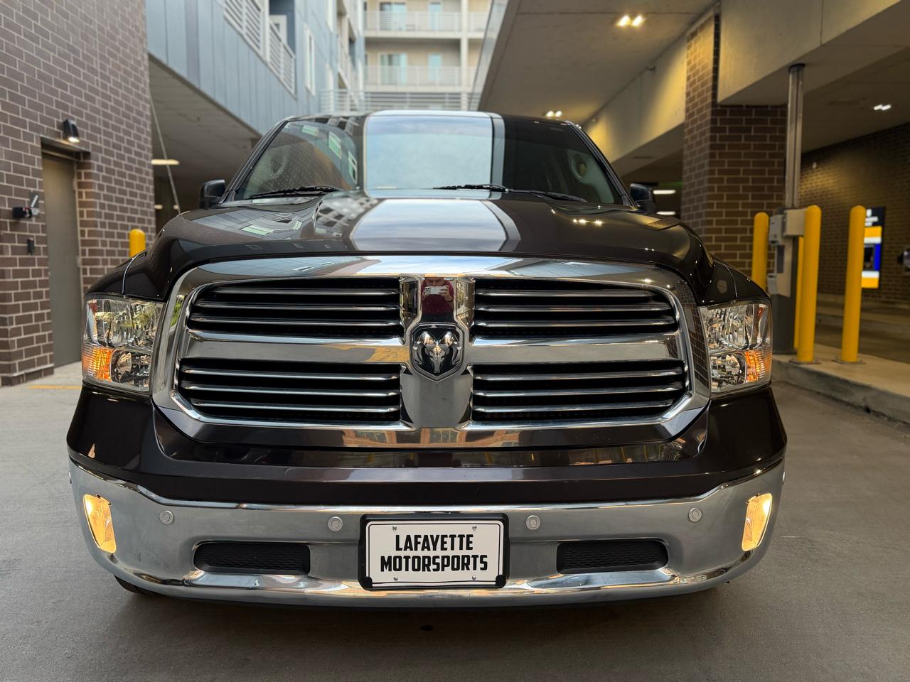RAM 1500 SLT Crew Cab SWB 4WD 2017
