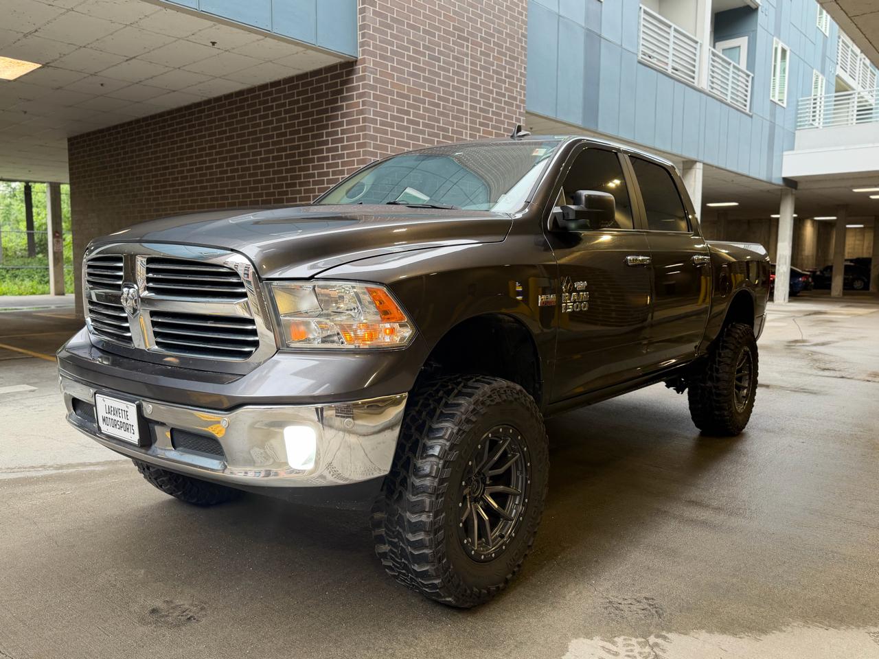 RAM 1500 SLT Crew Cab SWB 4WD 2017