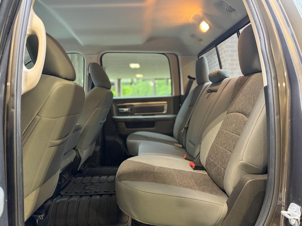 RAM 1500 SLT Crew Cab SWB 4WD 2017