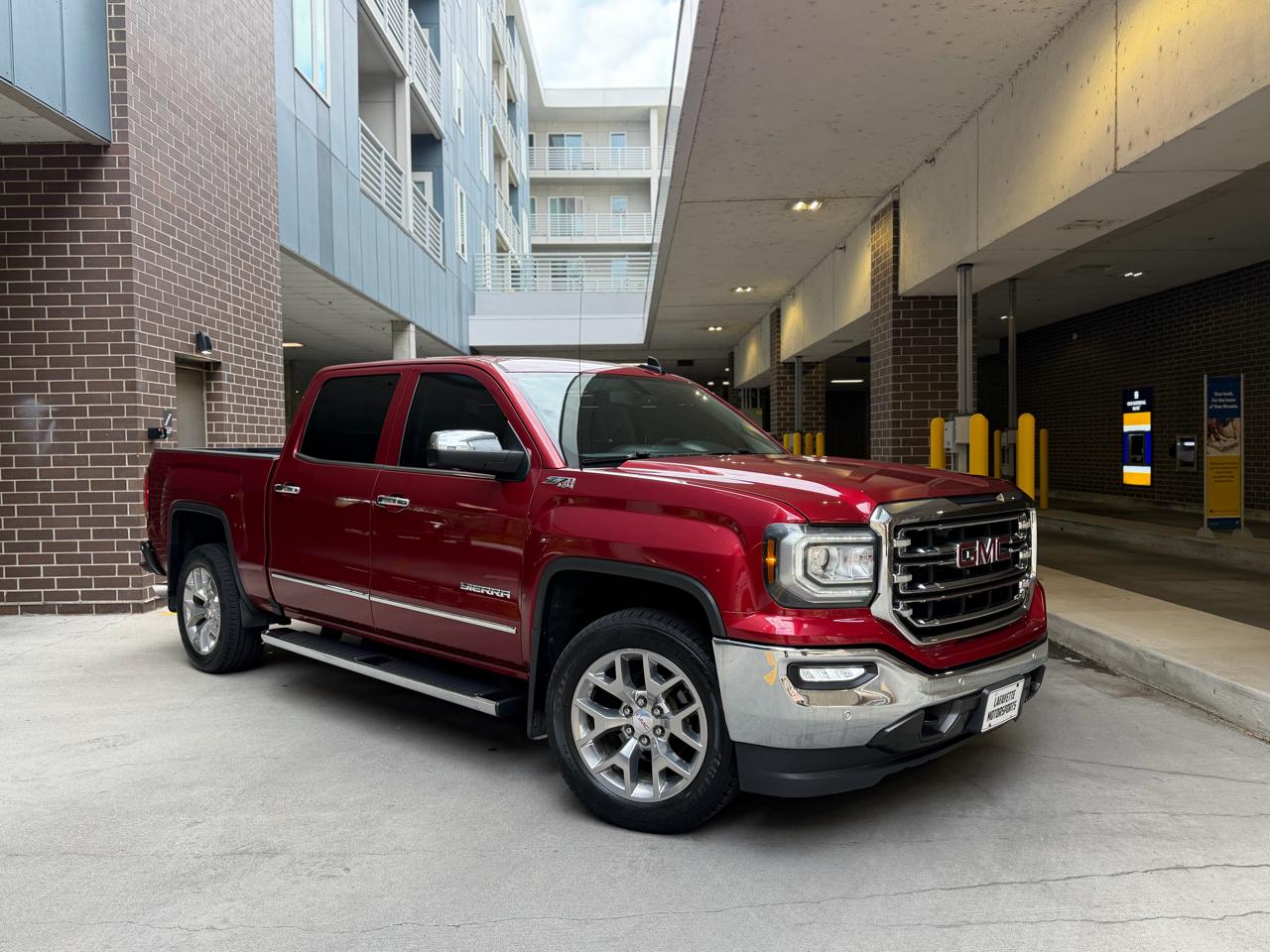 2018 GMC Sierra 1500 SLT Crew Cab Short Box 4WD