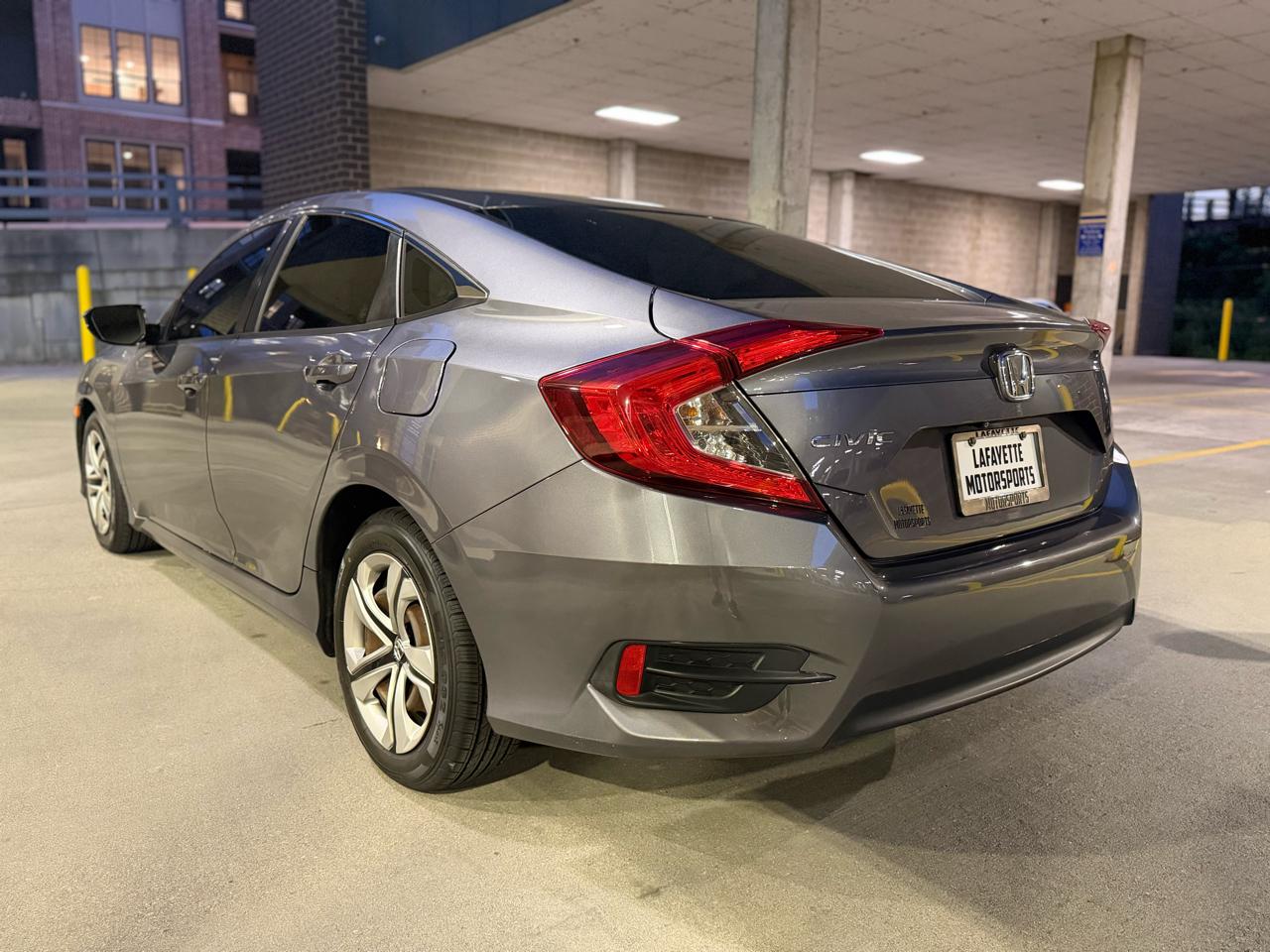 Honda Civic LX Sedan CVT 2016