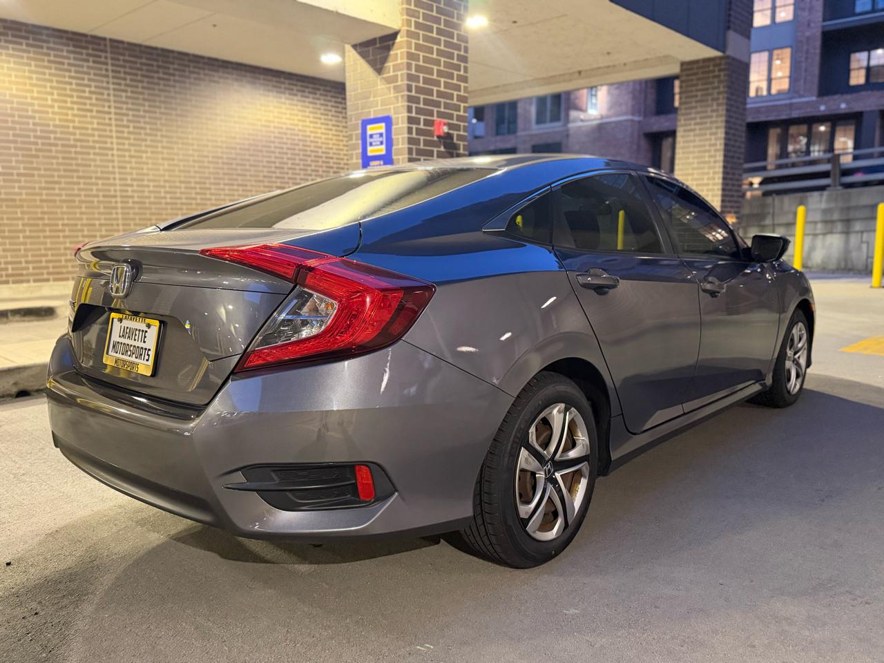 Honda Civic LX Sedan CVT 2016