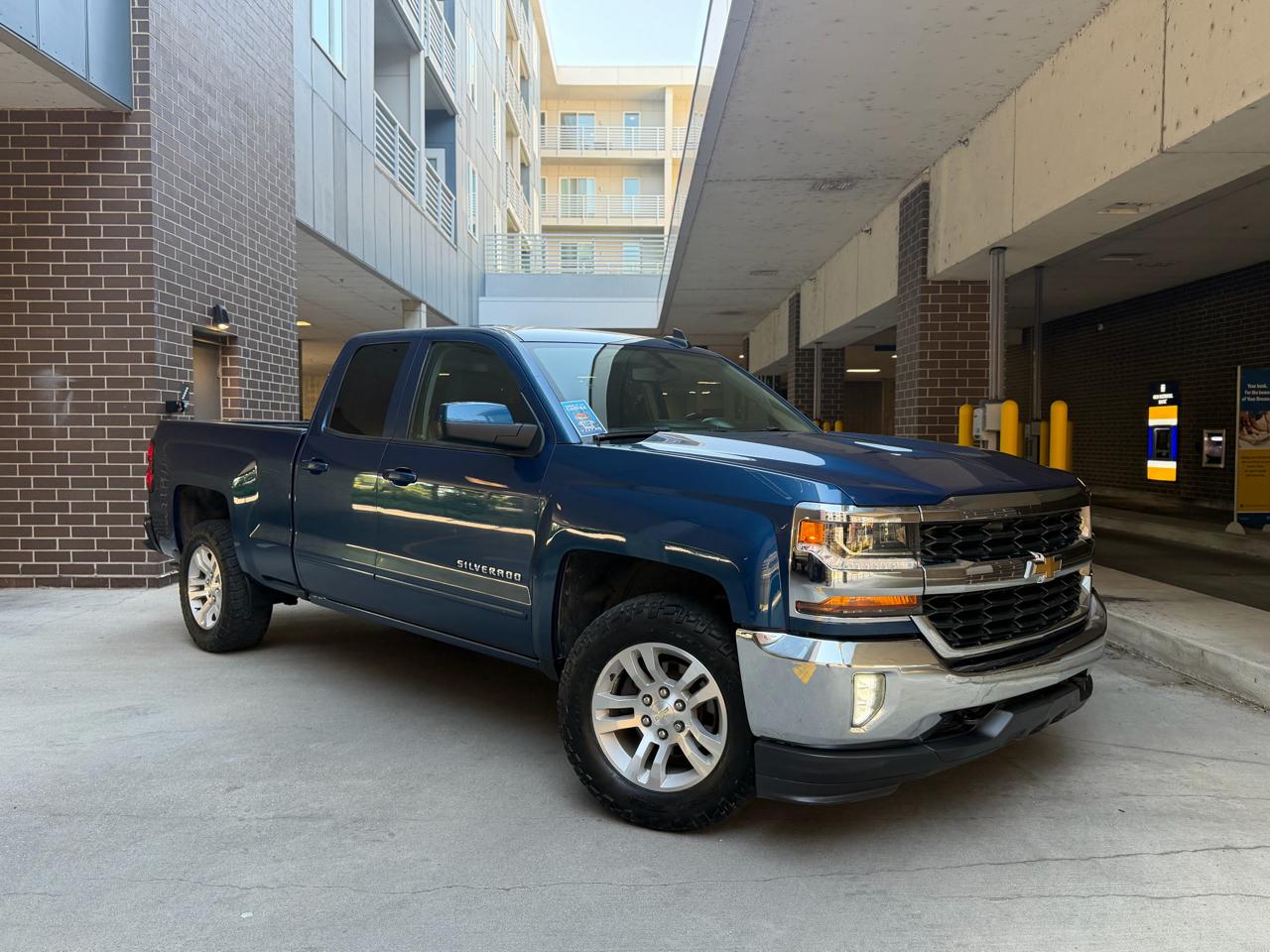 Chevrolet Silverado 1500 LT Double Cab 4WD 2017