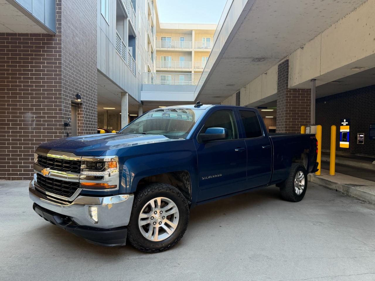 Chevrolet Silverado 1500 LT Double Cab 4WD 2017