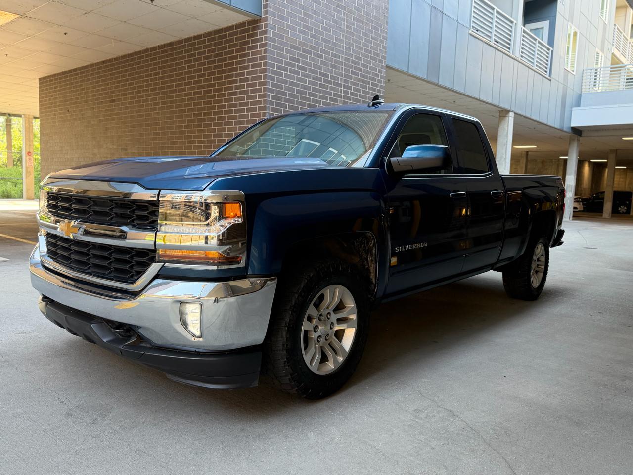 Chevrolet Silverado 1500 LT Double Cab 4WD 2017