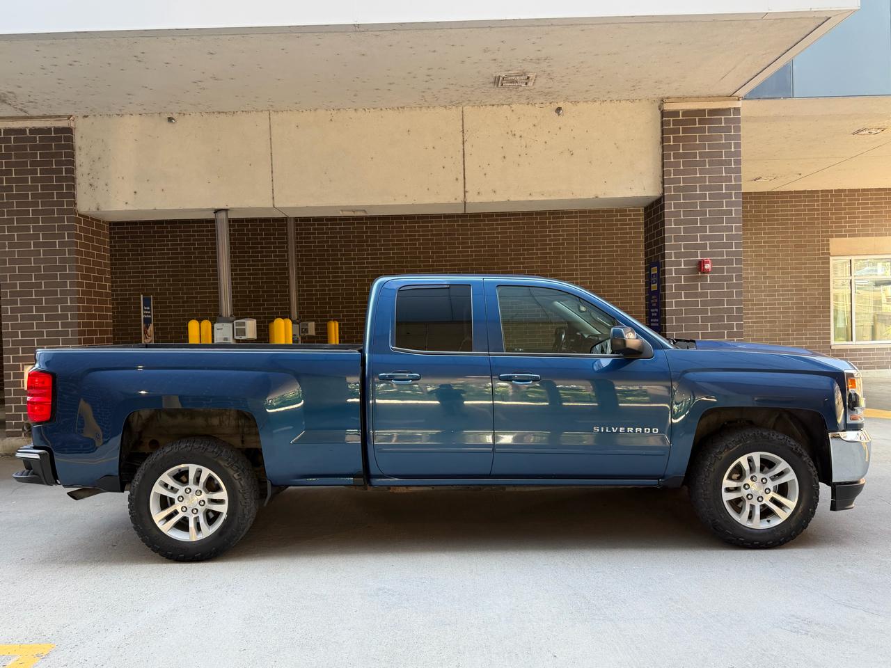 Chevrolet Silverado 1500 LT Double Cab 4WD 2017