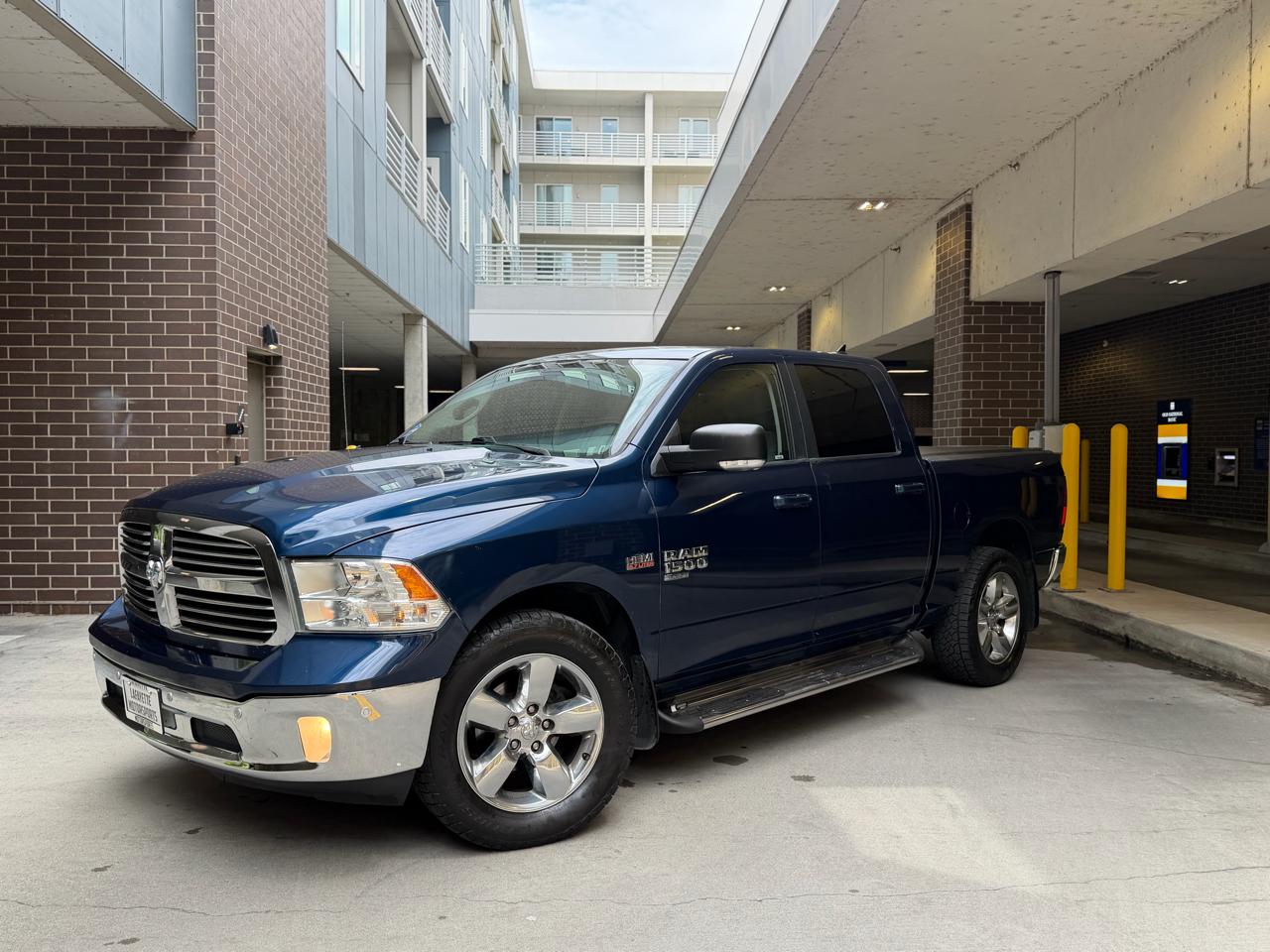 RAM 1500 Classic Tradesman Crew Cab SWB 4WD 2019
