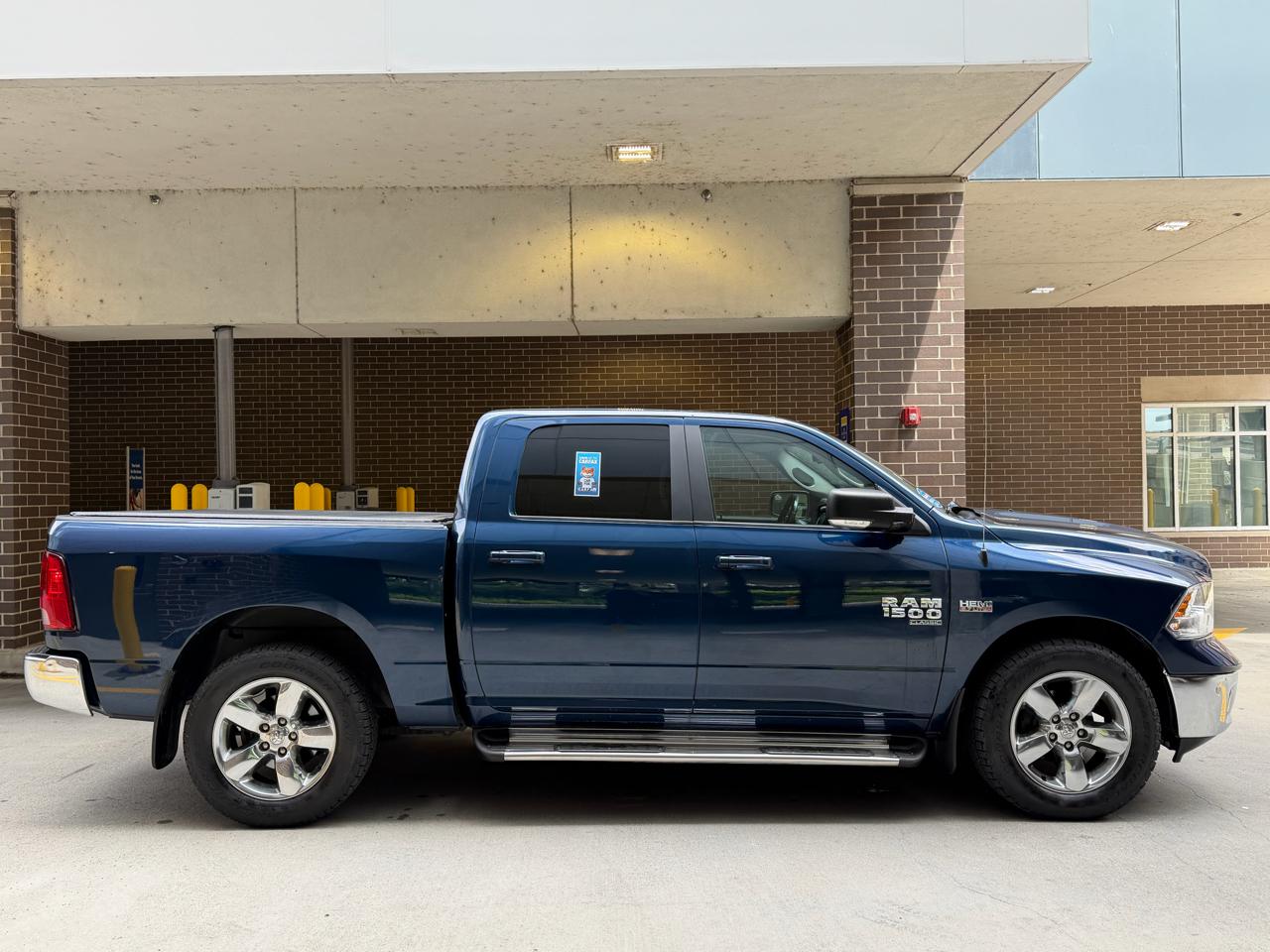 RAM 1500 Classic Tradesman Crew Cab SWB 4WD 2019