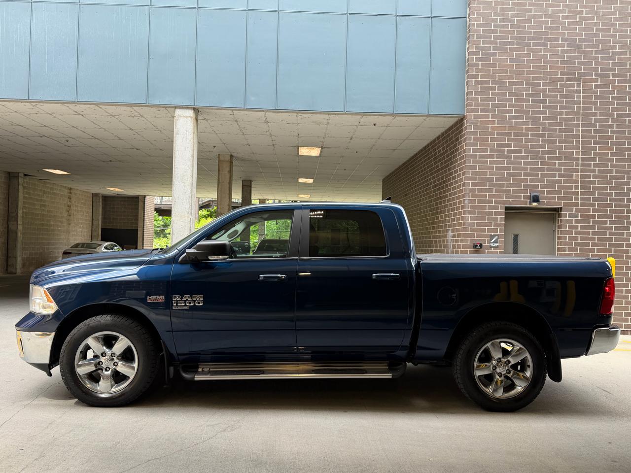 RAM 1500 Classic Tradesman Crew Cab SWB 4WD 2019