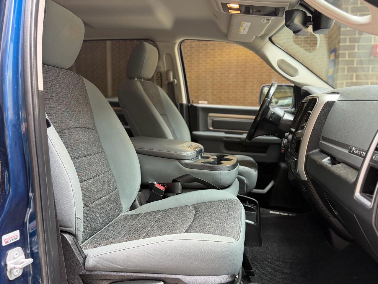 RAM 1500 Classic Tradesman Crew Cab SWB 4WD 2019