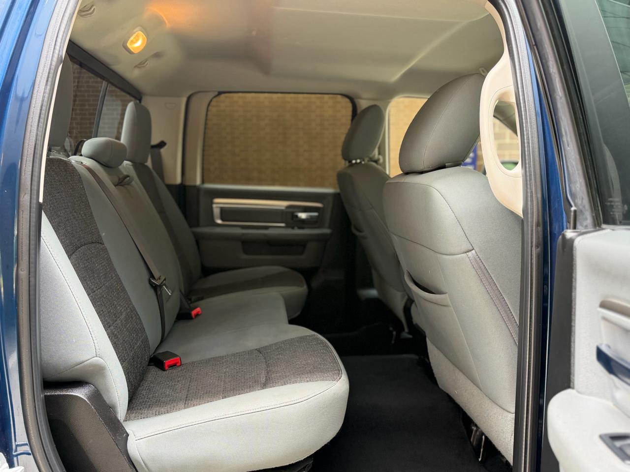 RAM 1500 Classic Tradesman Crew Cab SWB 4WD 2019