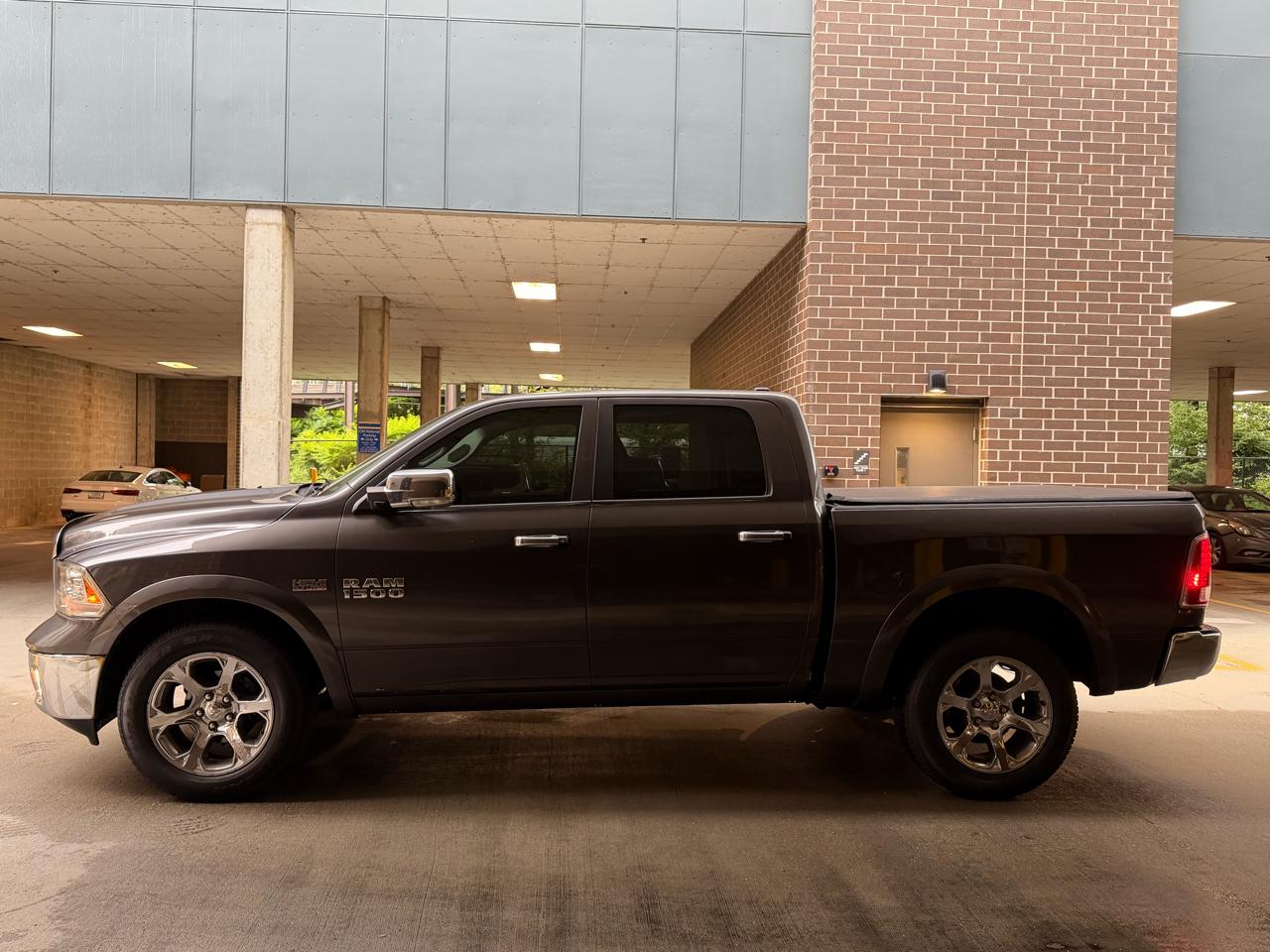RAM 1500 Laramie Crew Cab SWB 4WD 2014