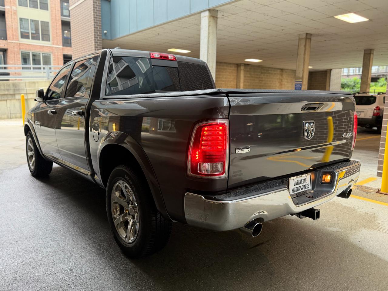 RAM 1500 Laramie Crew Cab SWB 4WD 2014