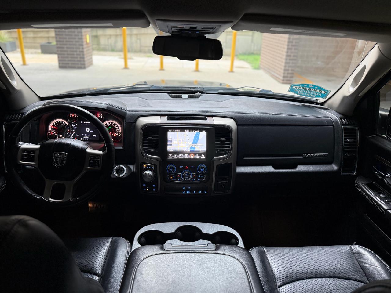 RAM 1500 Laramie Crew Cab SWB 4WD 2014