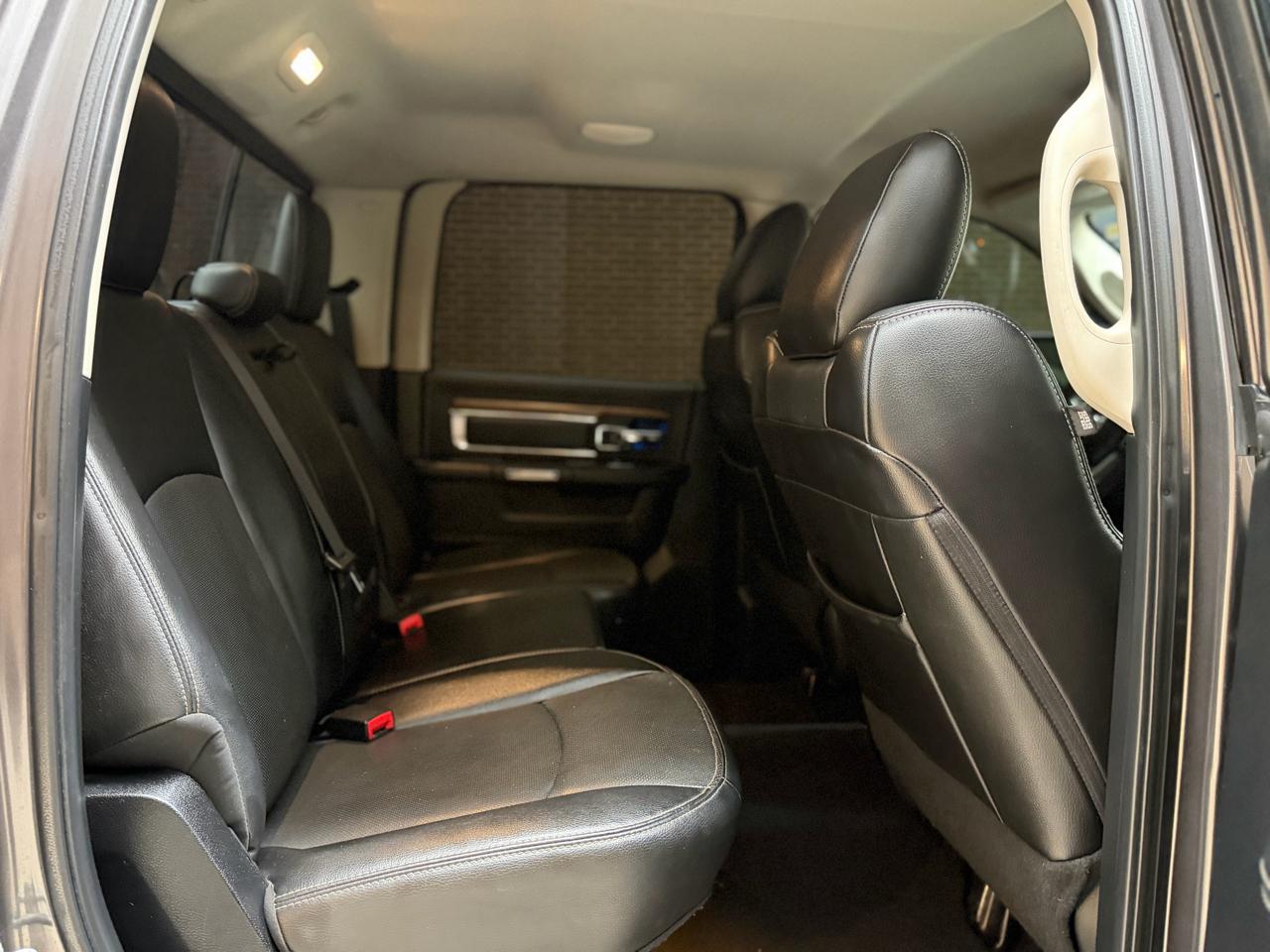 RAM 1500 Laramie Crew Cab SWB 4WD 2014
