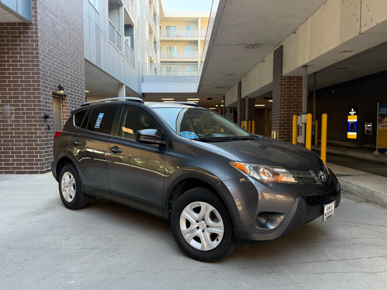 Toyota RAV4 LE AWD 2015