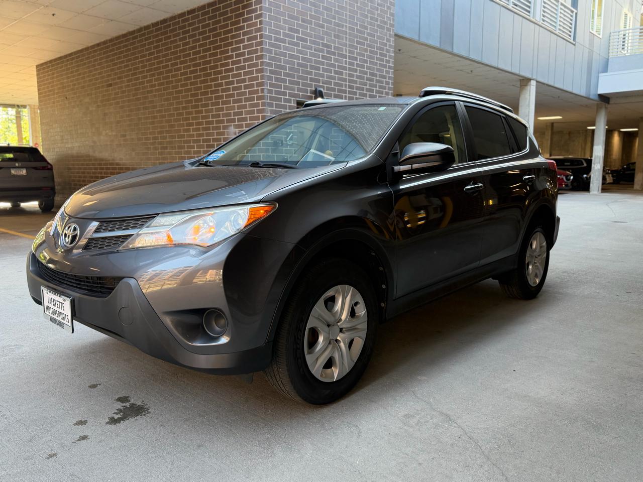 Toyota RAV4 LE AWD 2015