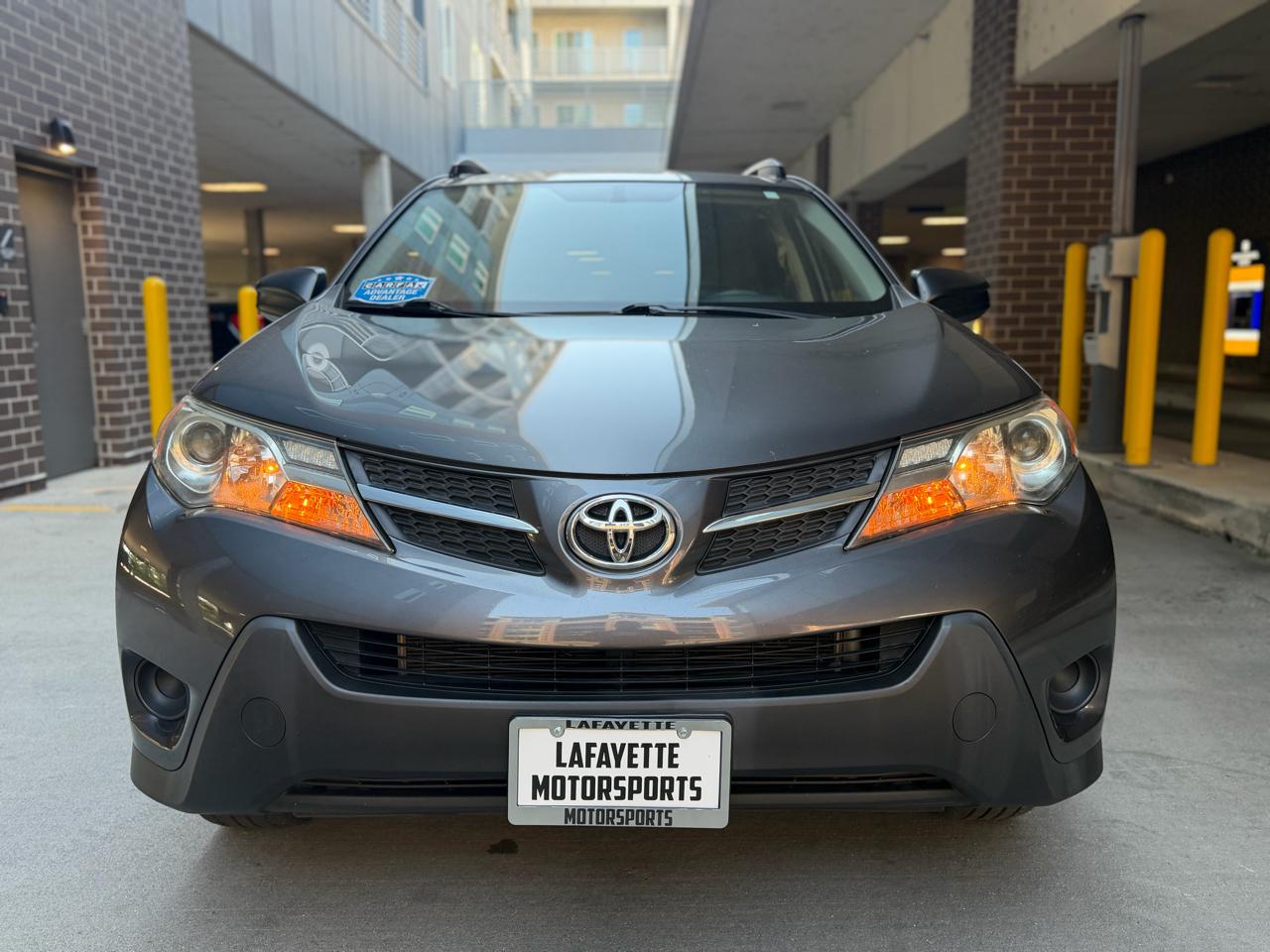 Toyota RAV4 LE AWD 2015