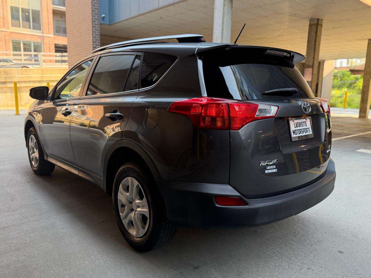 Toyota RAV4 LE AWD 2015