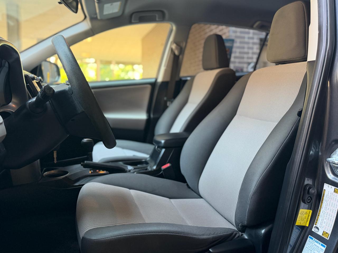 Toyota RAV4 LE AWD 2015