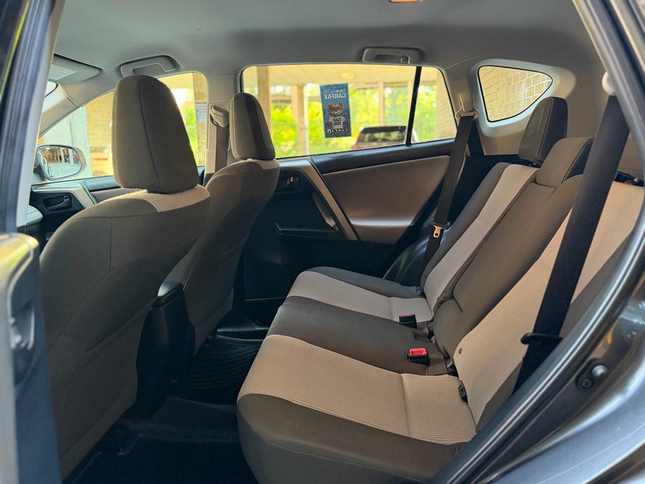 Toyota RAV4 LE AWD 2015