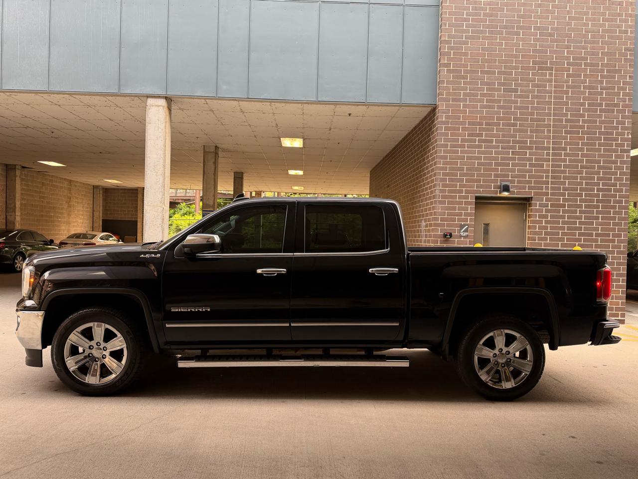 GMC Sierra 1500 SLT Crew Cab Short Box 4WD 2017