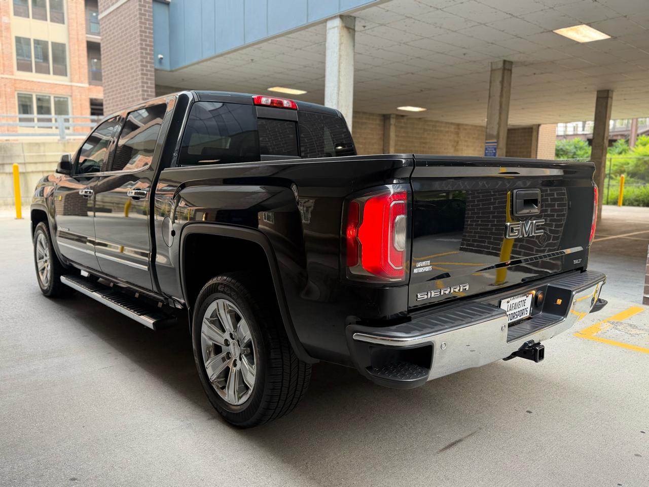 GMC Sierra 1500 SLT Crew Cab Short Box 4WD 2017