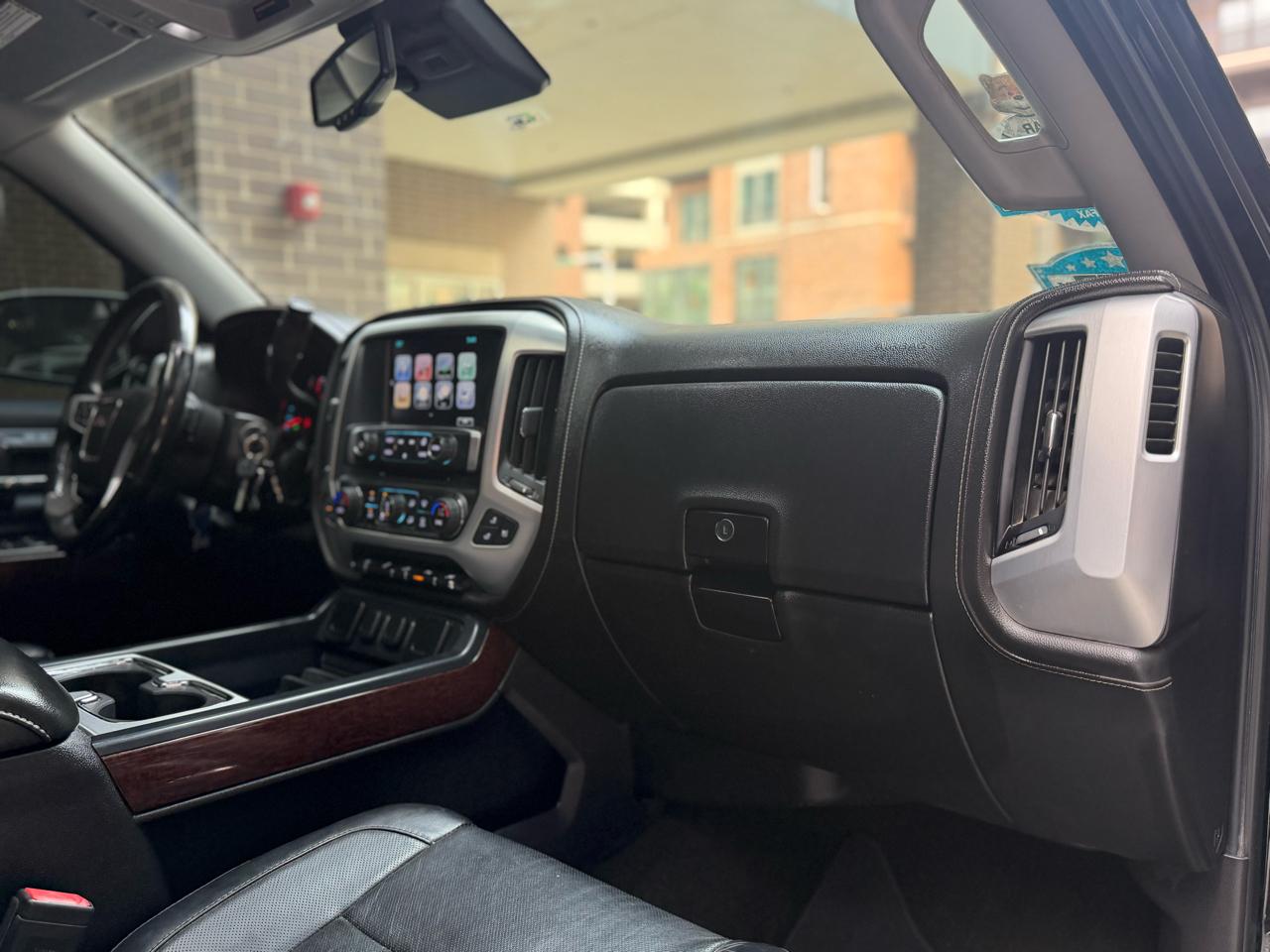 GMC Sierra 1500 SLT Crew Cab Short Box 4WD 2017