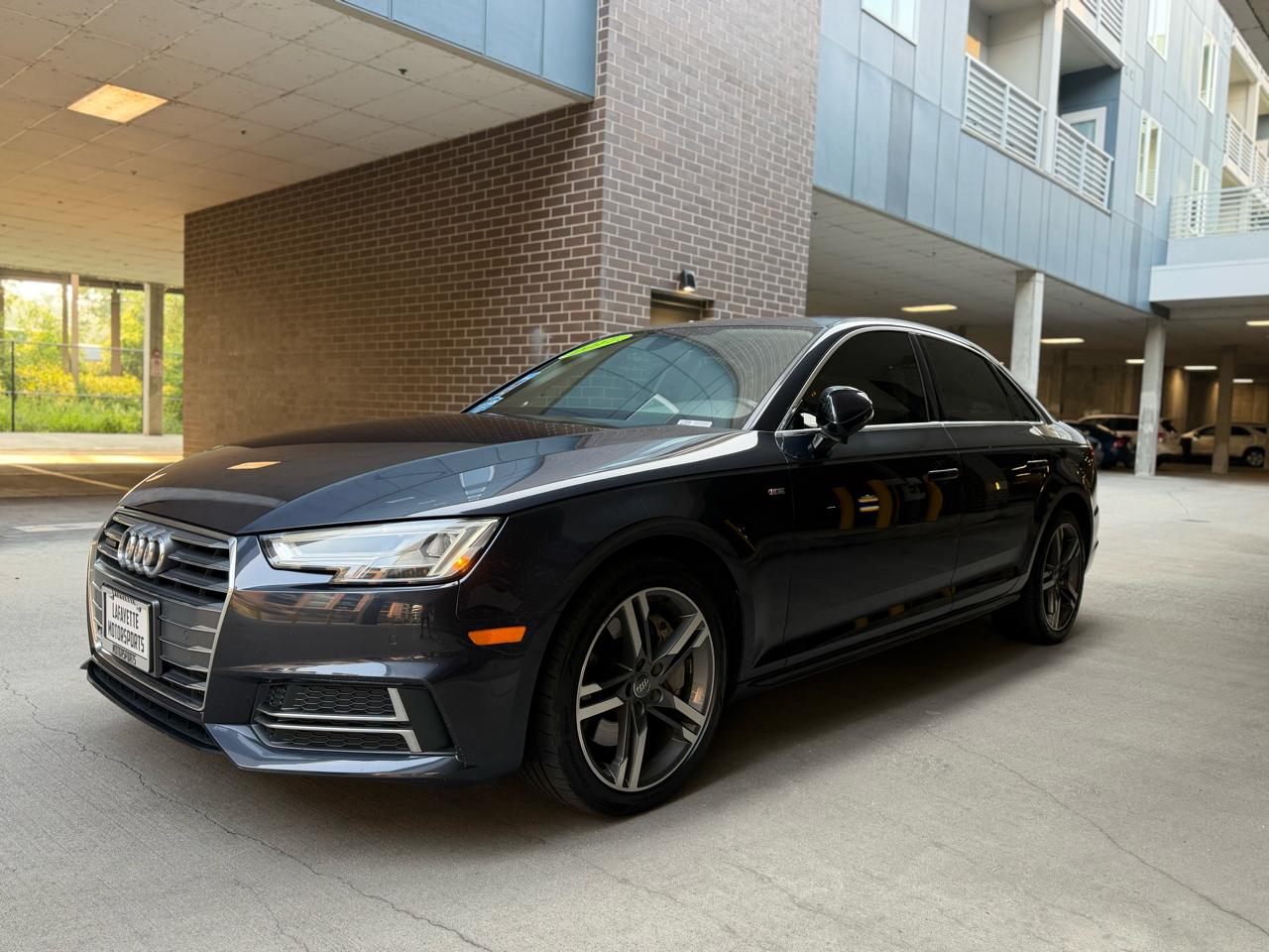 Audi A4 2.0T Premium Plus quattro Sedan 2017