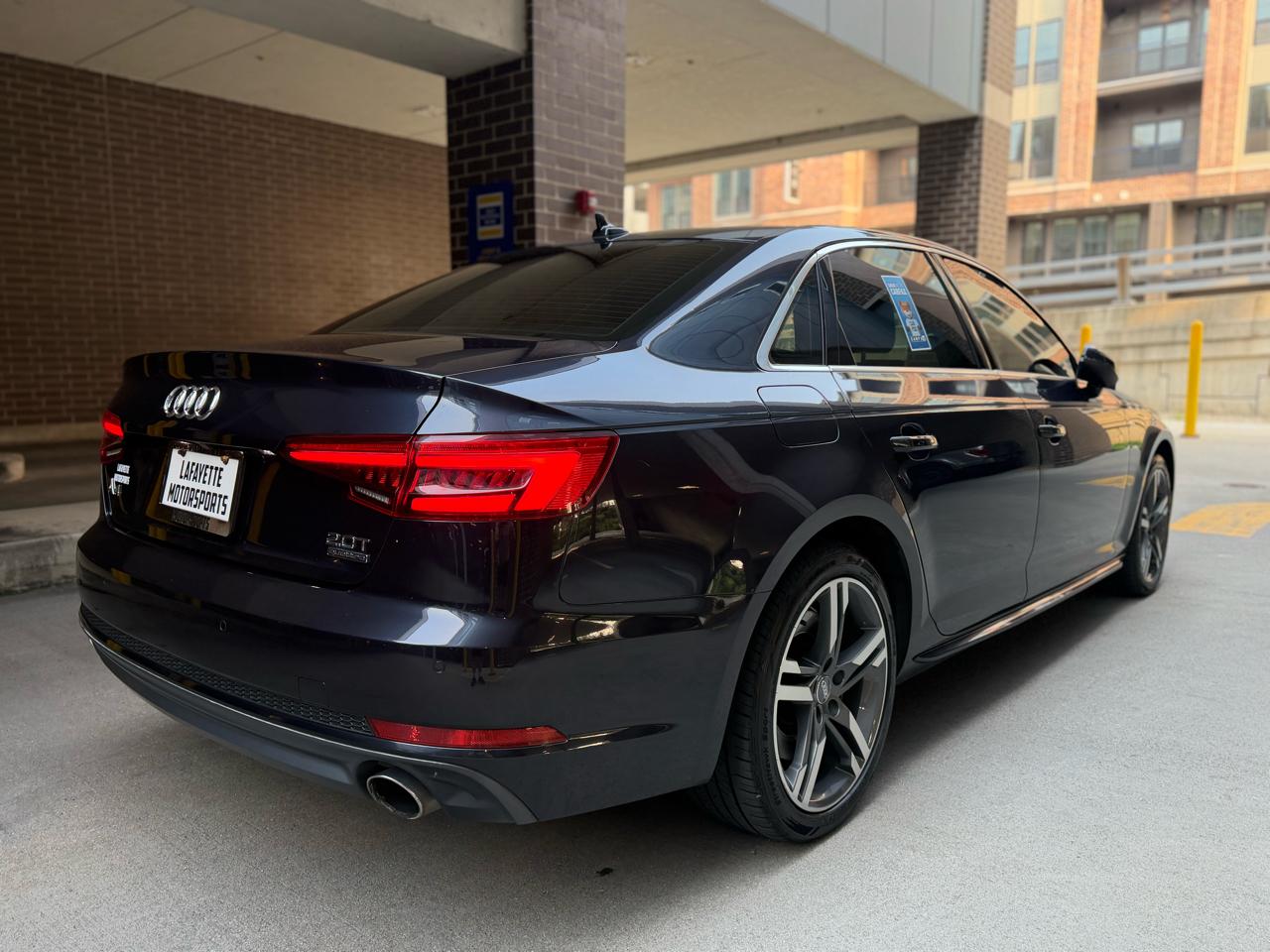 Audi A4 2.0T Premium Plus quattro Sedan 2017