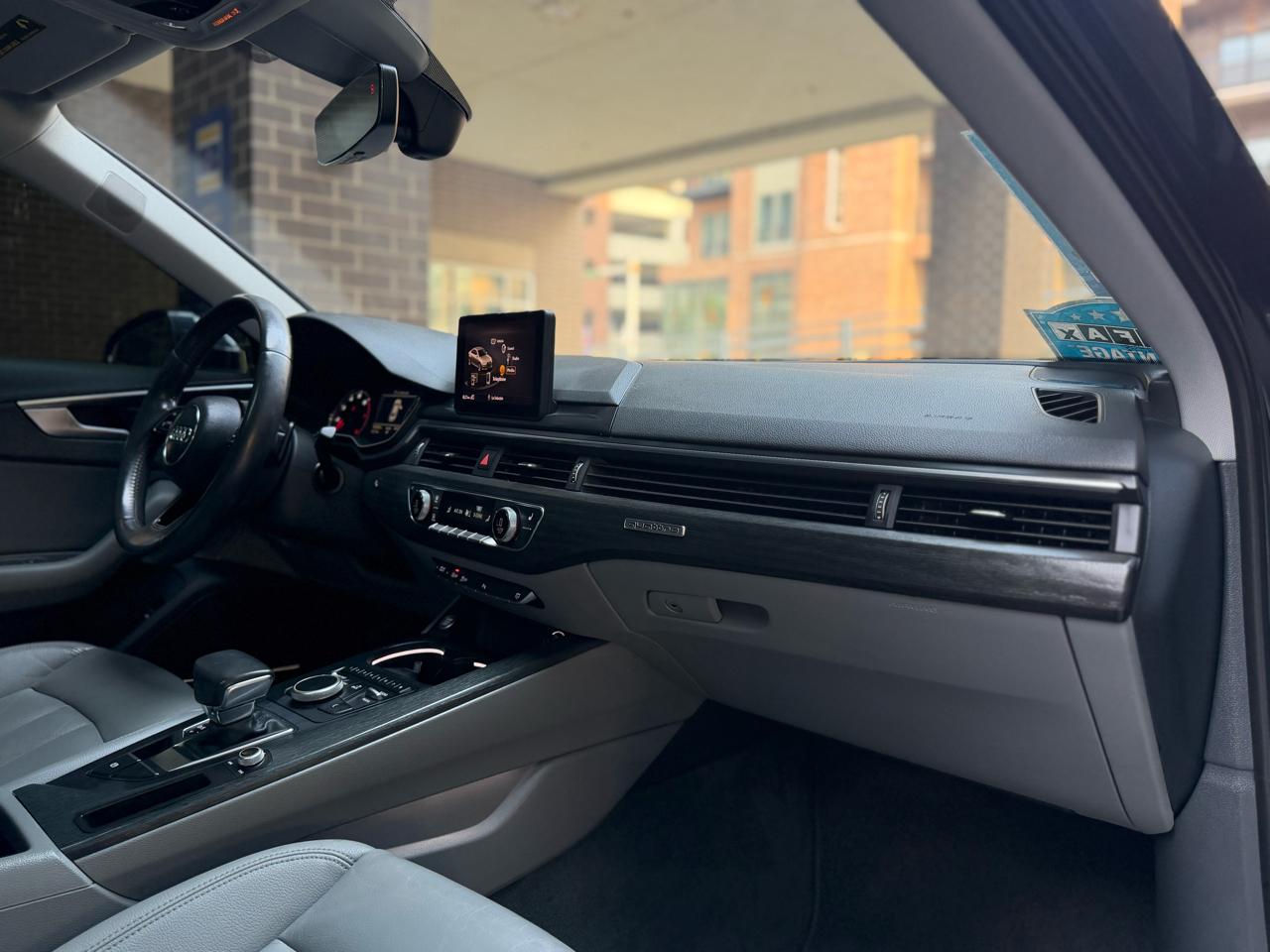 Audi A4 2.0T Premium Plus quattro Sedan 2017
