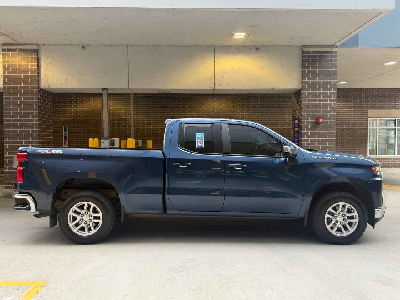 Chevrolet Silverado 1500 LT Double Cab 4WD 2019