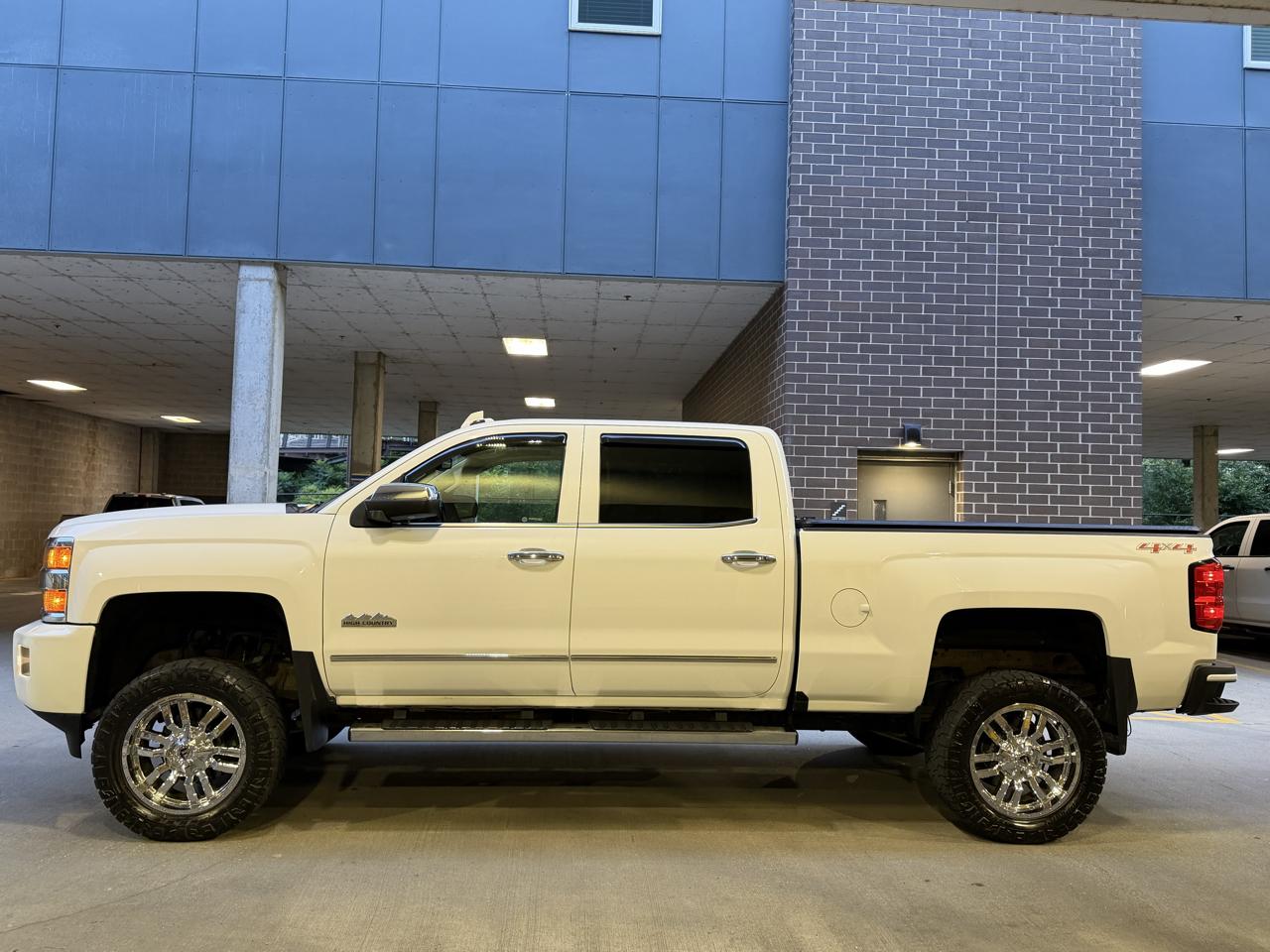 Chevrolet Silverado 2500HD LT Crew Cab 4WD 2016