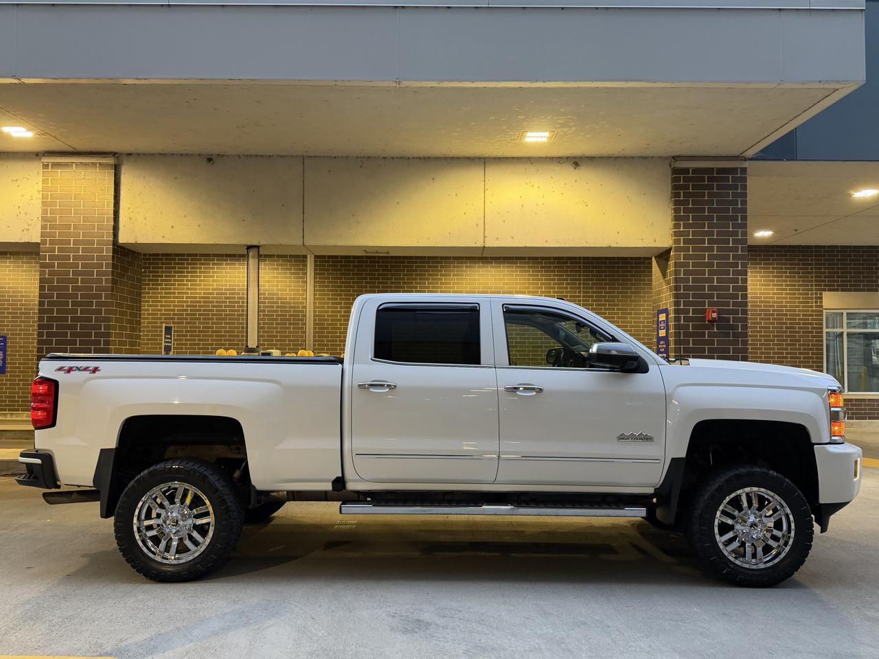 Chevrolet Silverado 2500HD LT Crew Cab 4WD 2016