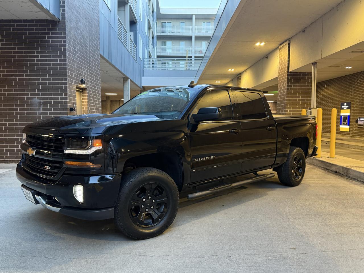 Chevrolet Silverado 1500 LT Crew Cab 4WD 2017