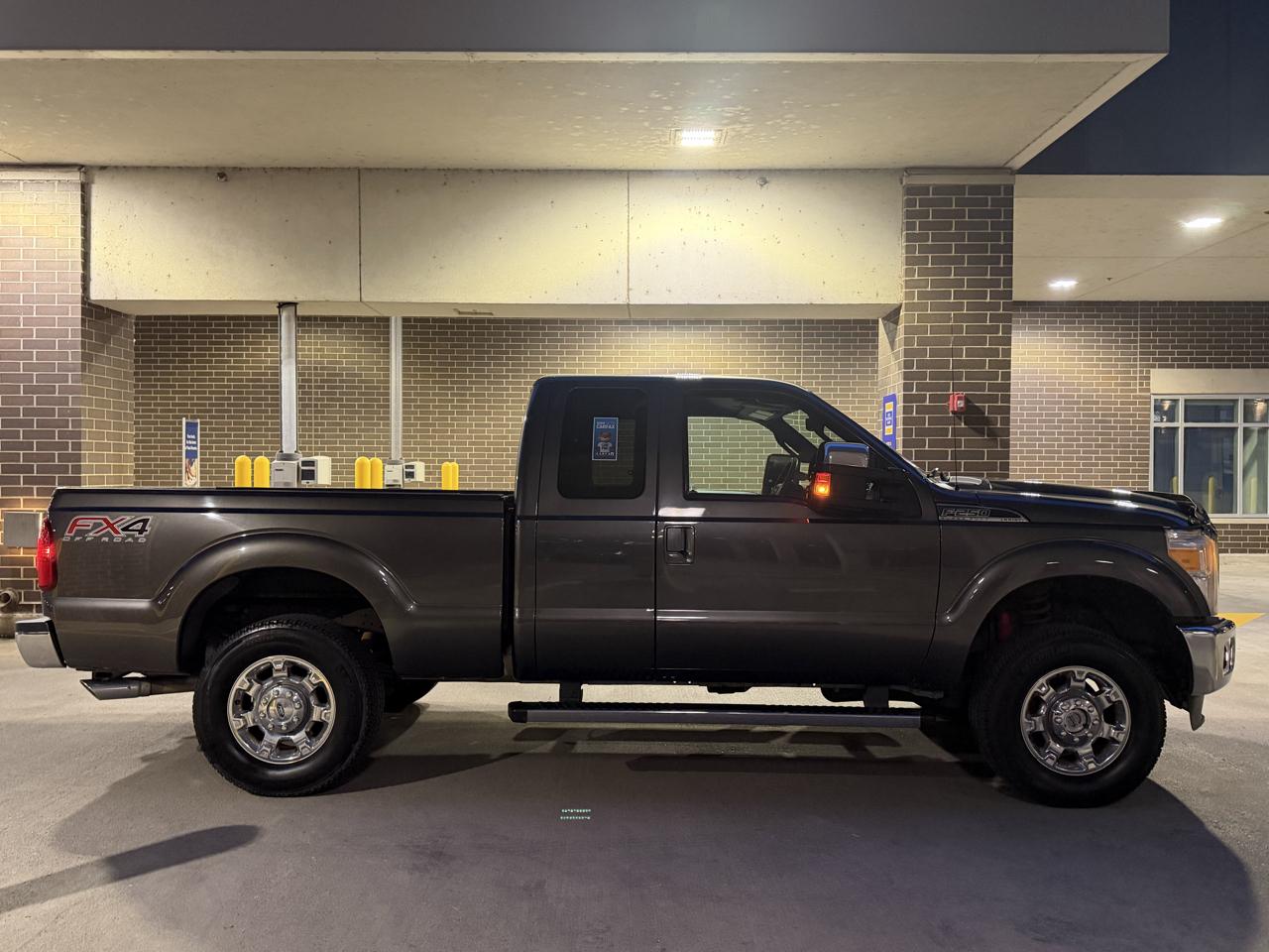 Ford F-250 SD Lariat SuperCab 4WD 2016