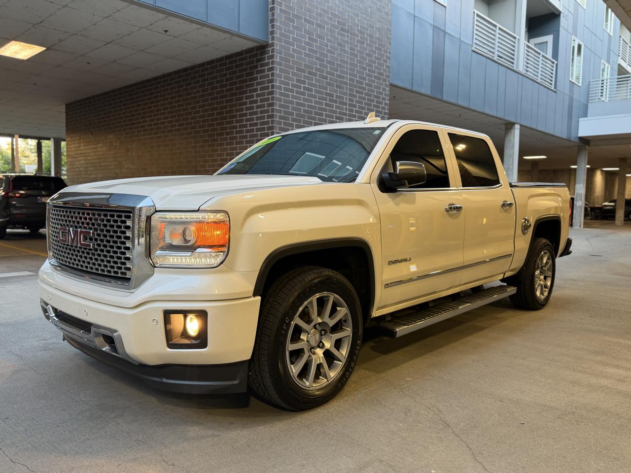 GMC Sierra 1500 Denali Crew Cab Long Box 4WD 2015