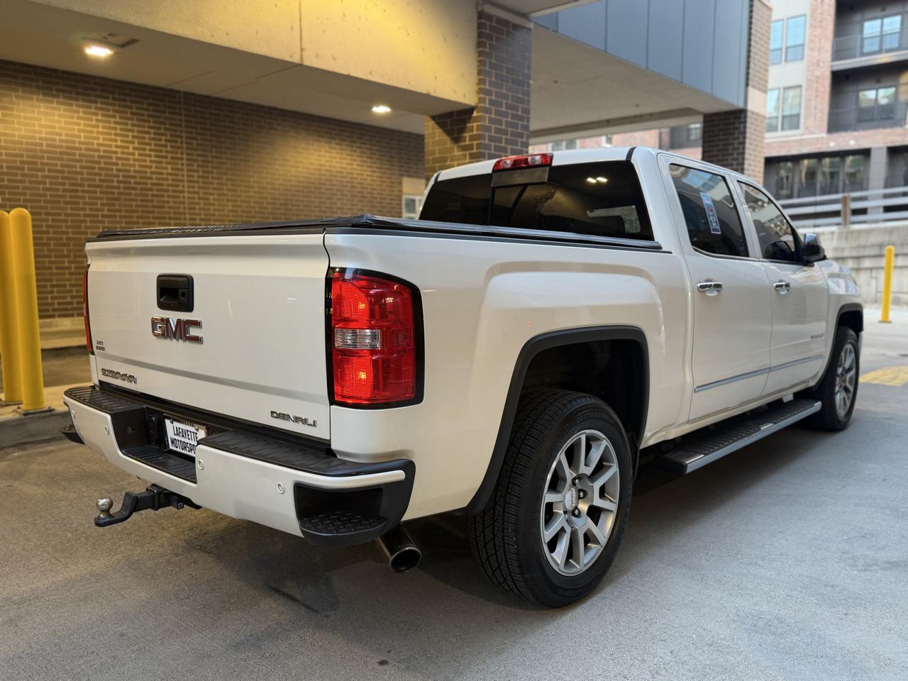 GMC Sierra 1500 Denali Crew Cab Long Box 4WD 2015