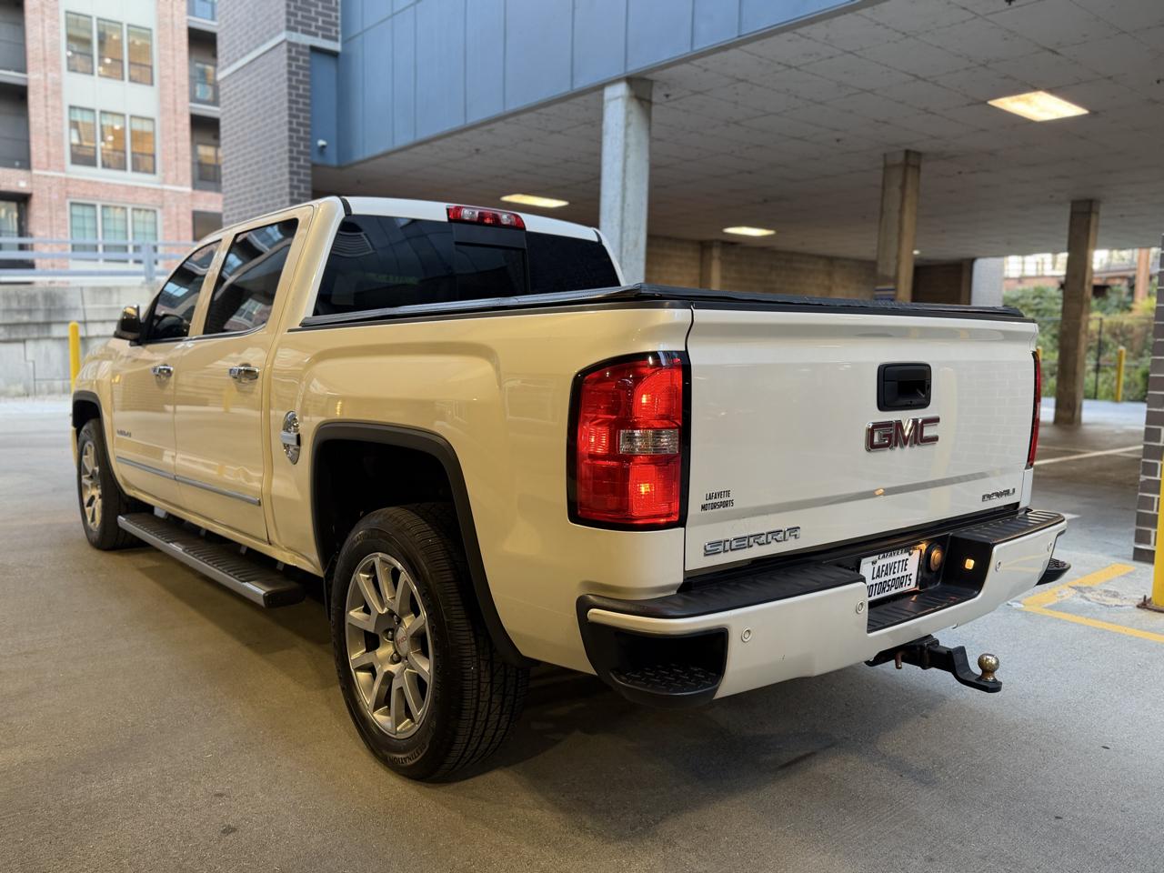 GMC Sierra 1500 Denali Crew Cab Long Box 4WD 2015