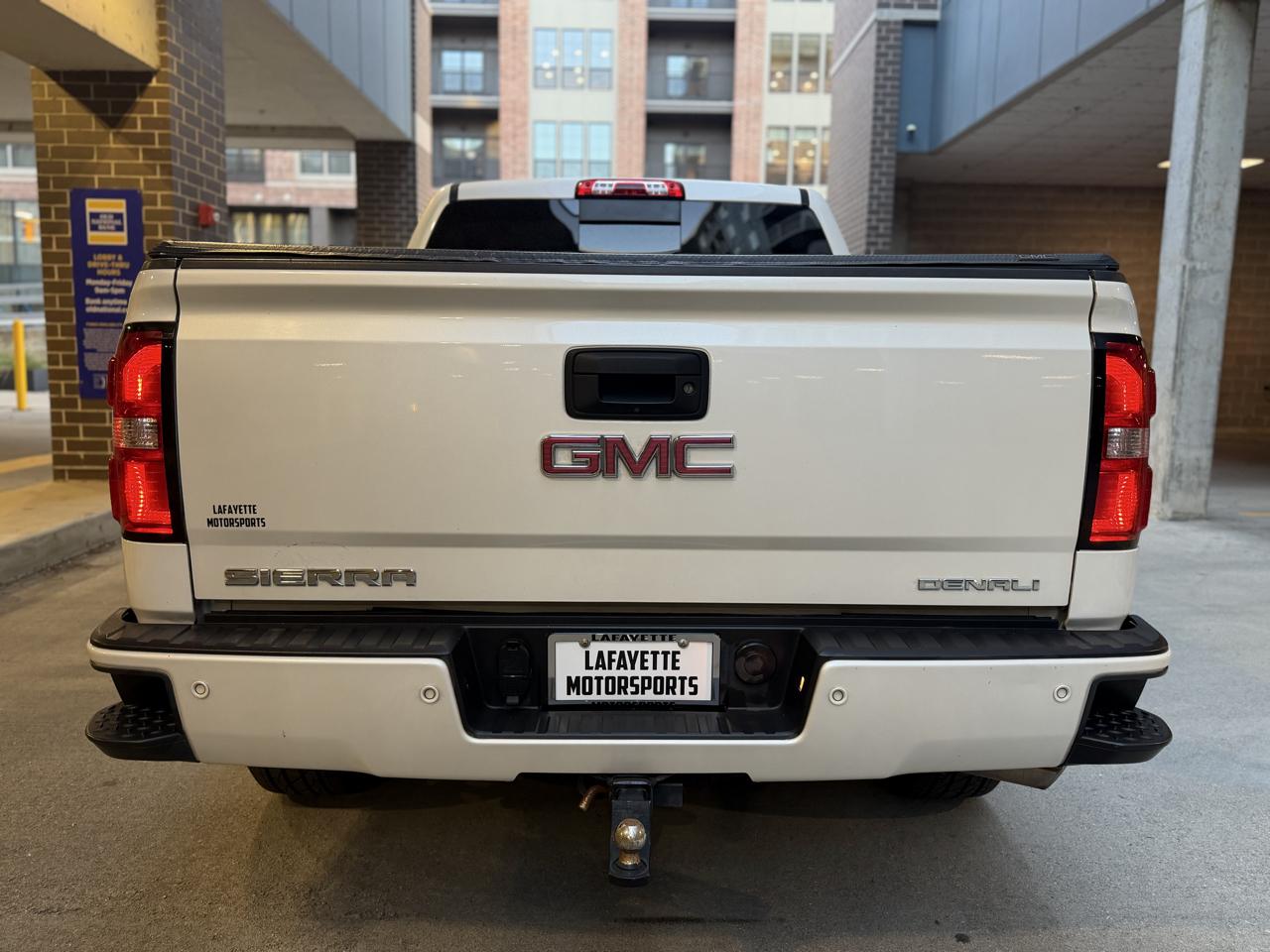 GMC Sierra 1500 Denali Crew Cab Long Box 4WD 2015