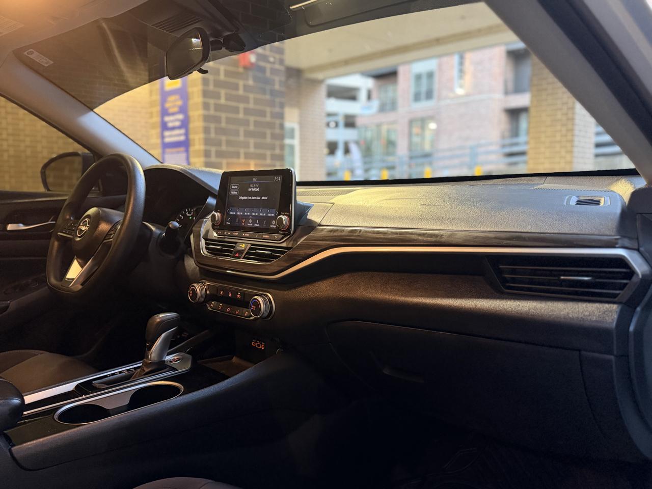 Nissan Altima 2.5 SV 2024