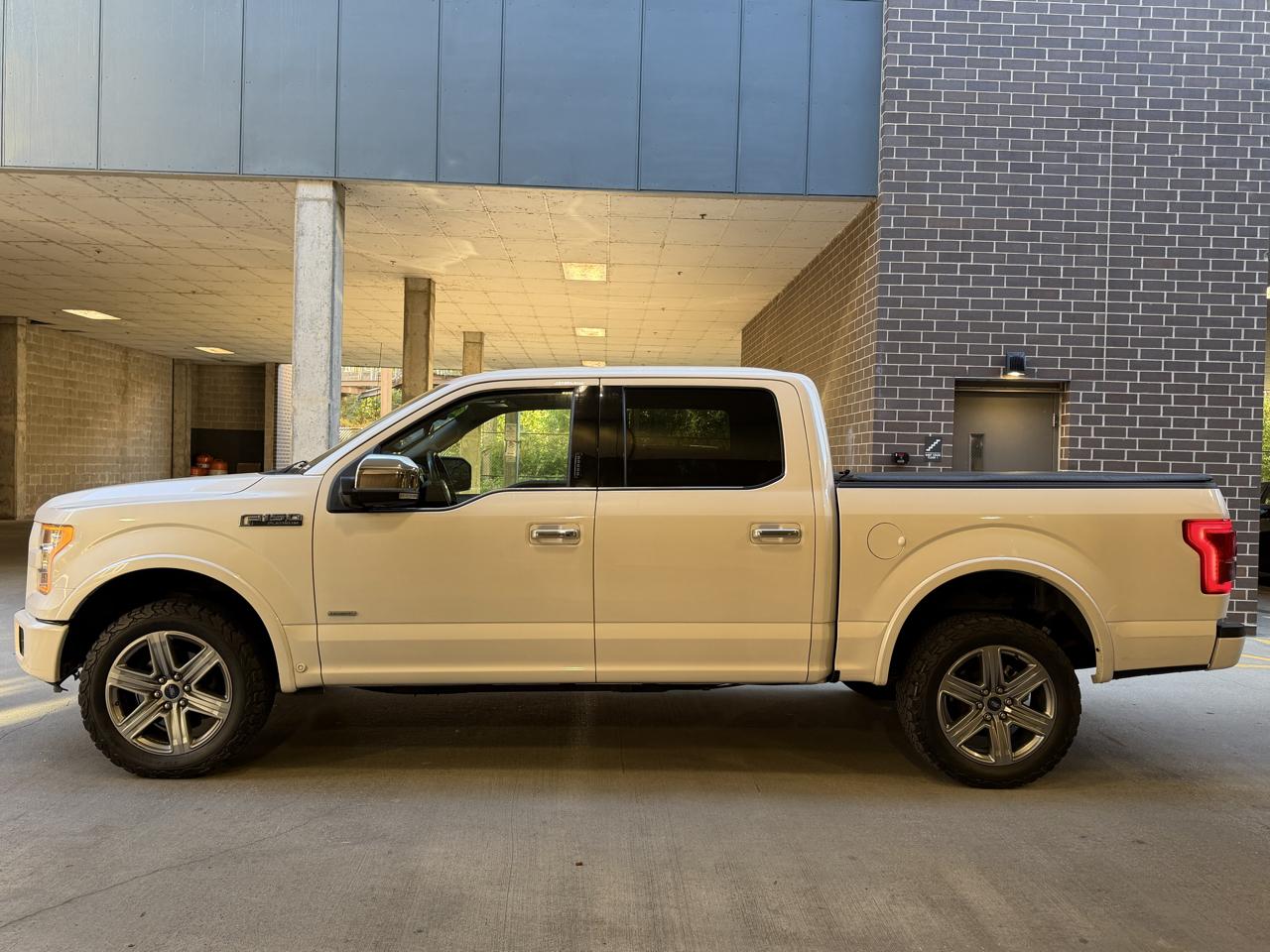 Ford F-150 Platinum SuperCrew 5.5-ft. Bed 4WD 2016
