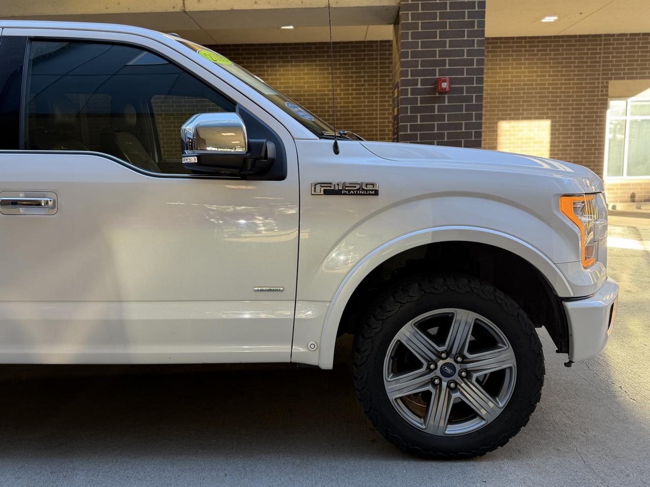 Ford F-150 Platinum SuperCrew 5.5-ft. Bed 4WD 2016