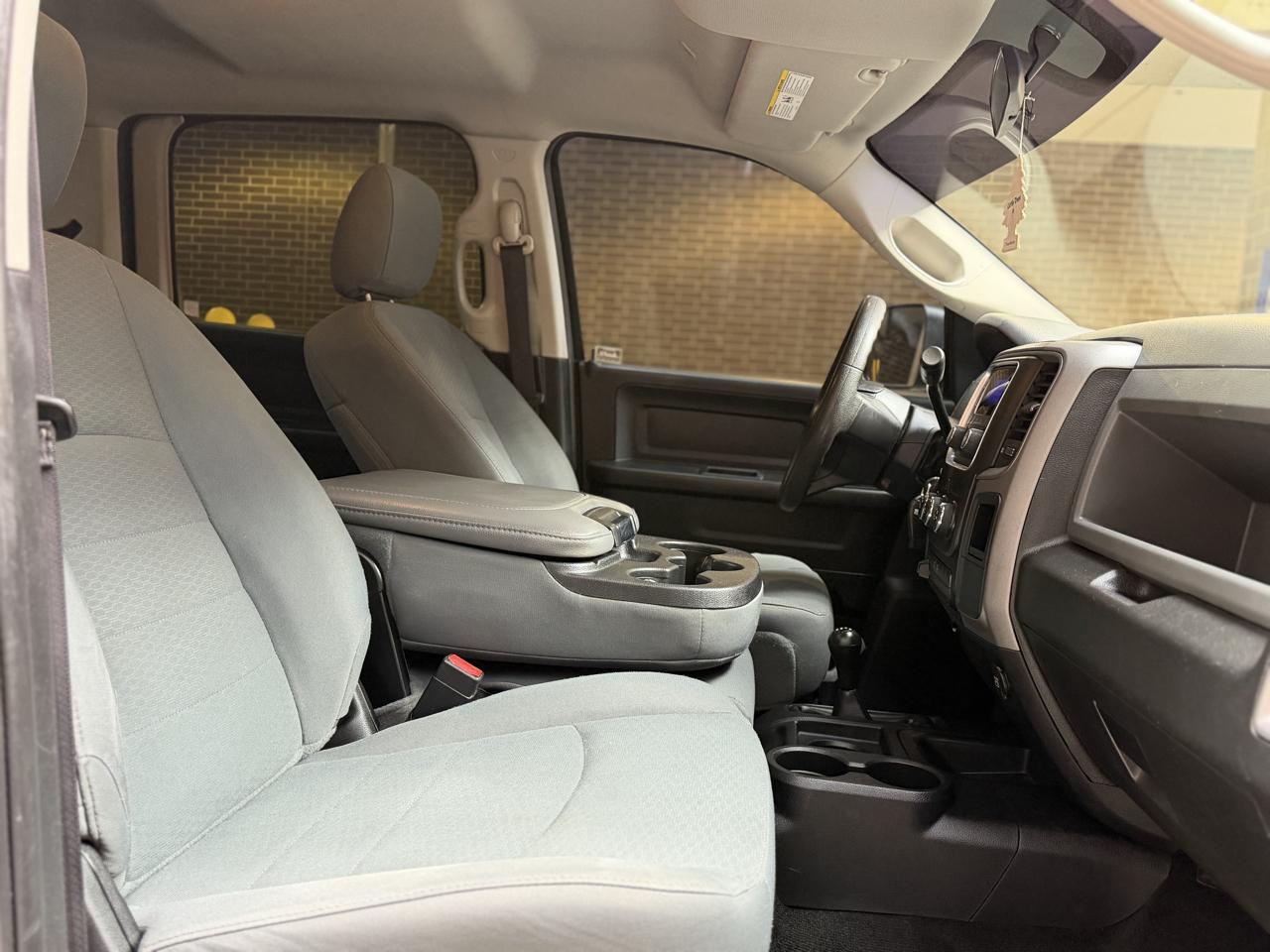 RAM 2500 Tradesman Crew Cab SWB 4WD 2017