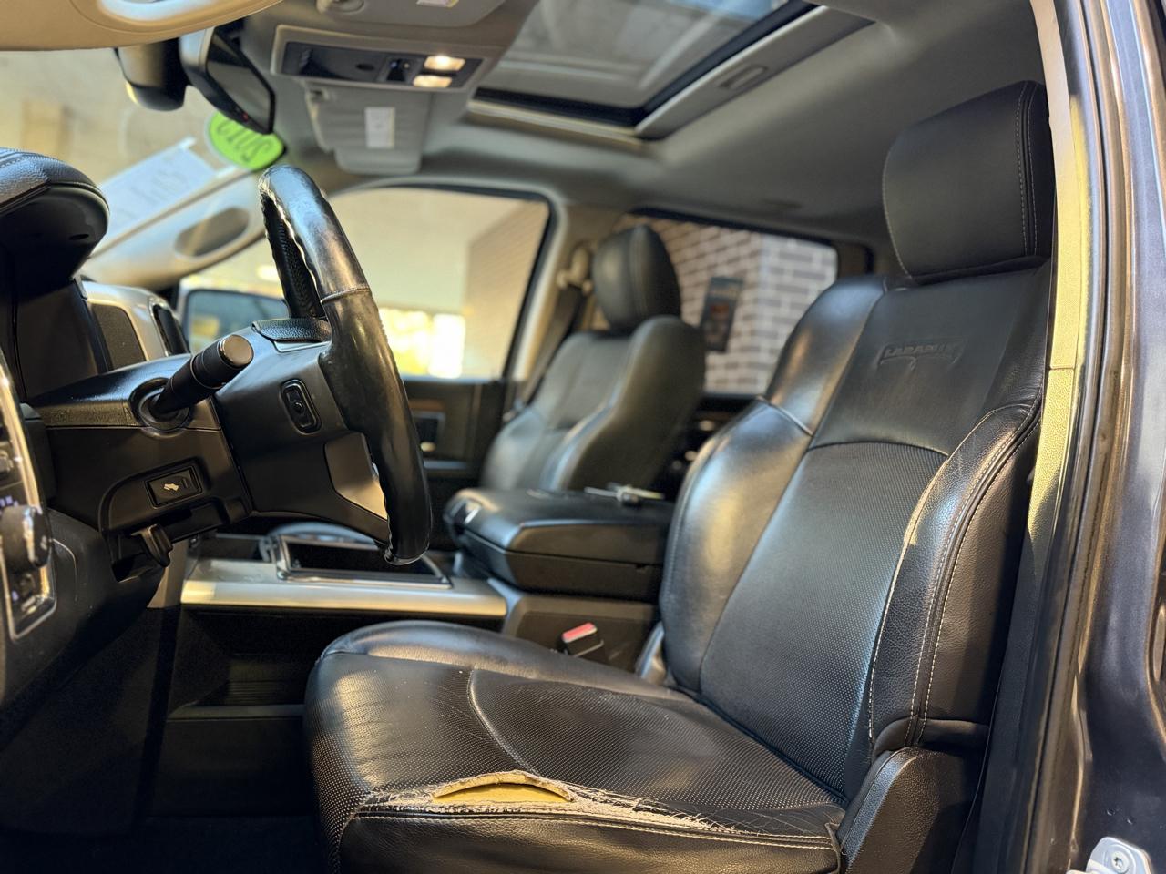 RAM 1500 Laramie Crew Cab SWB 4WD 2015