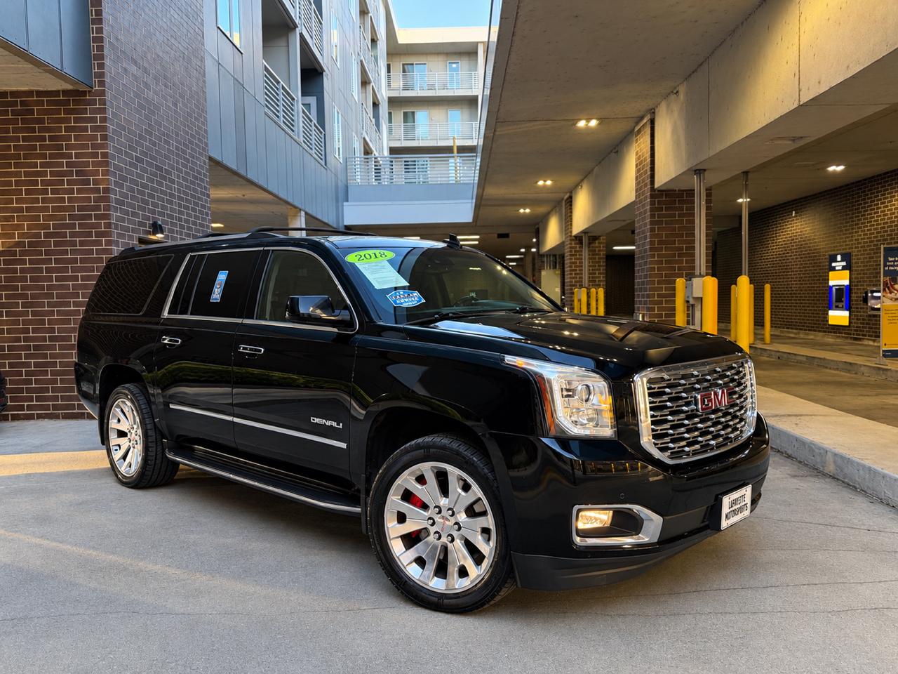 GMC Yukon XL Denali 4WD 2018