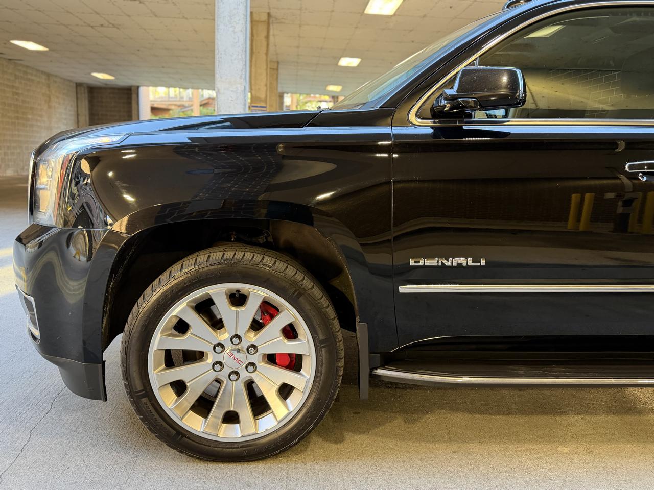 GMC Yukon XL Denali 4WD 2018