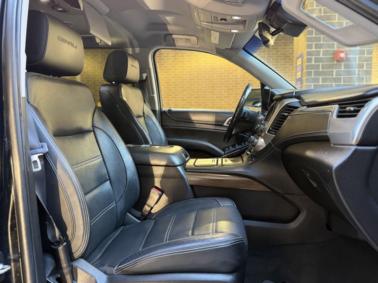 GMC Yukon XL Denali 4WD 2018